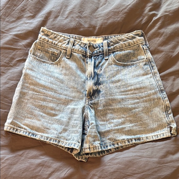 Hollister high waist 90s shorts - Picture 1 of 3